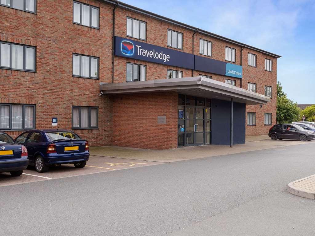 Travelodge Leeds Colton Garforth Eksteriør billede