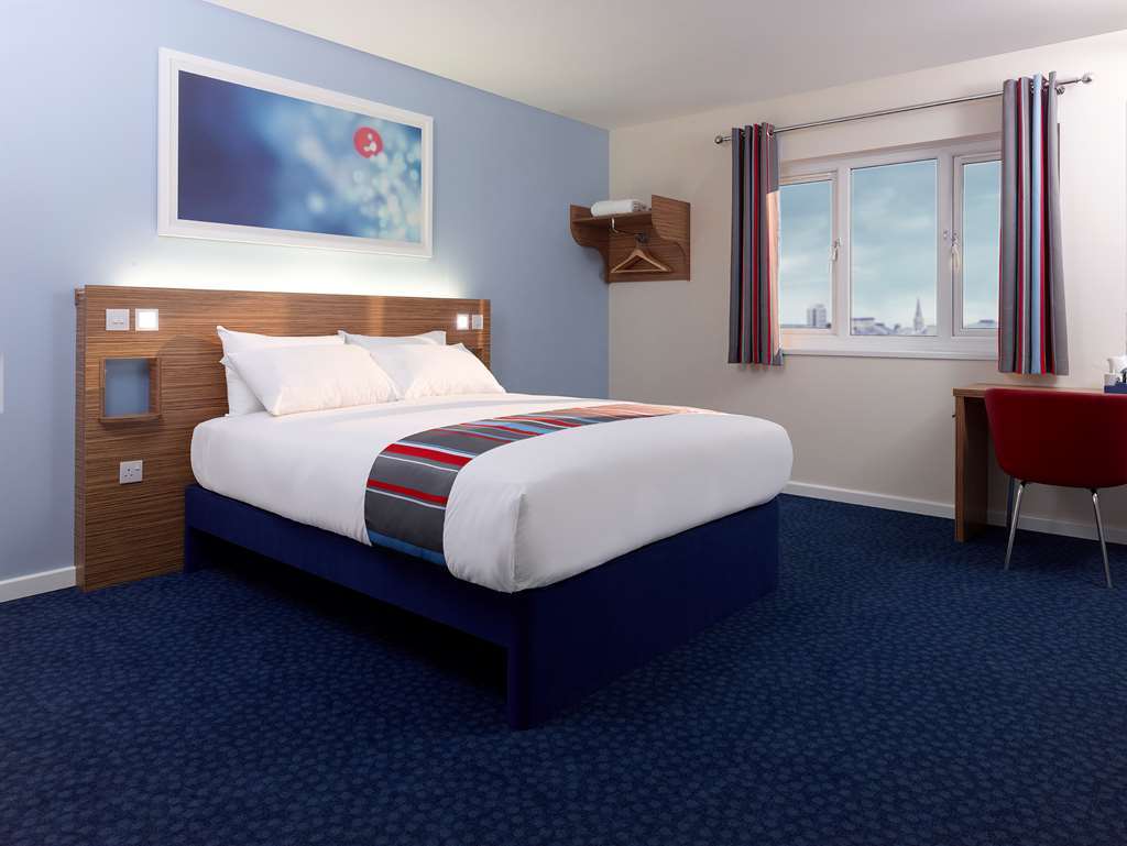 Travelodge Leeds Colton Garforth Værelse billede