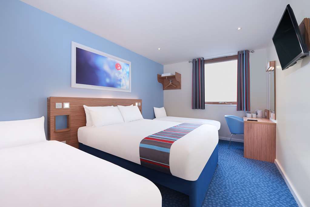 Travelodge Leeds Colton Garforth Værelse billede