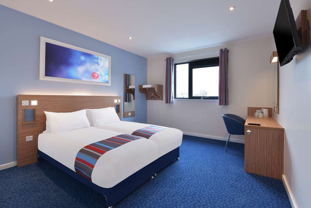 Travelodge Leeds Colton Garforth Værelse billede